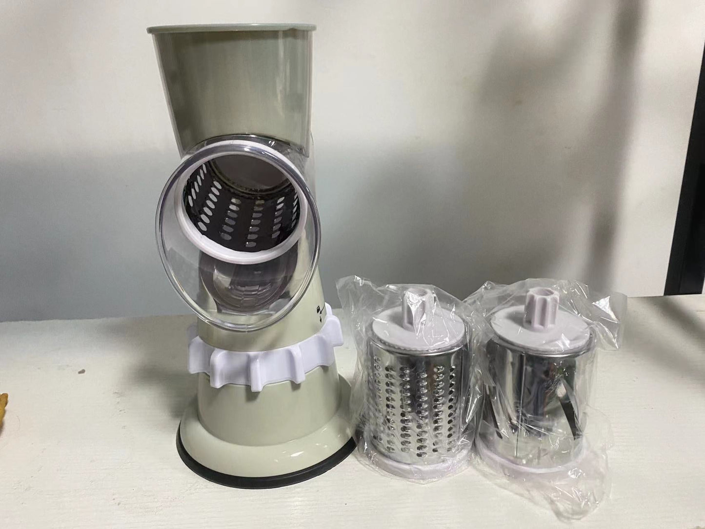 Sleek Manual Kitchen Chopper-2